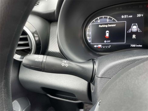 Used 2024 Nissan Kicks SV image 31