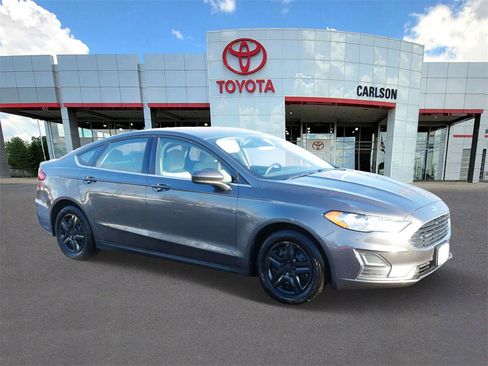 Used 2020 Ford Fusion S image 2