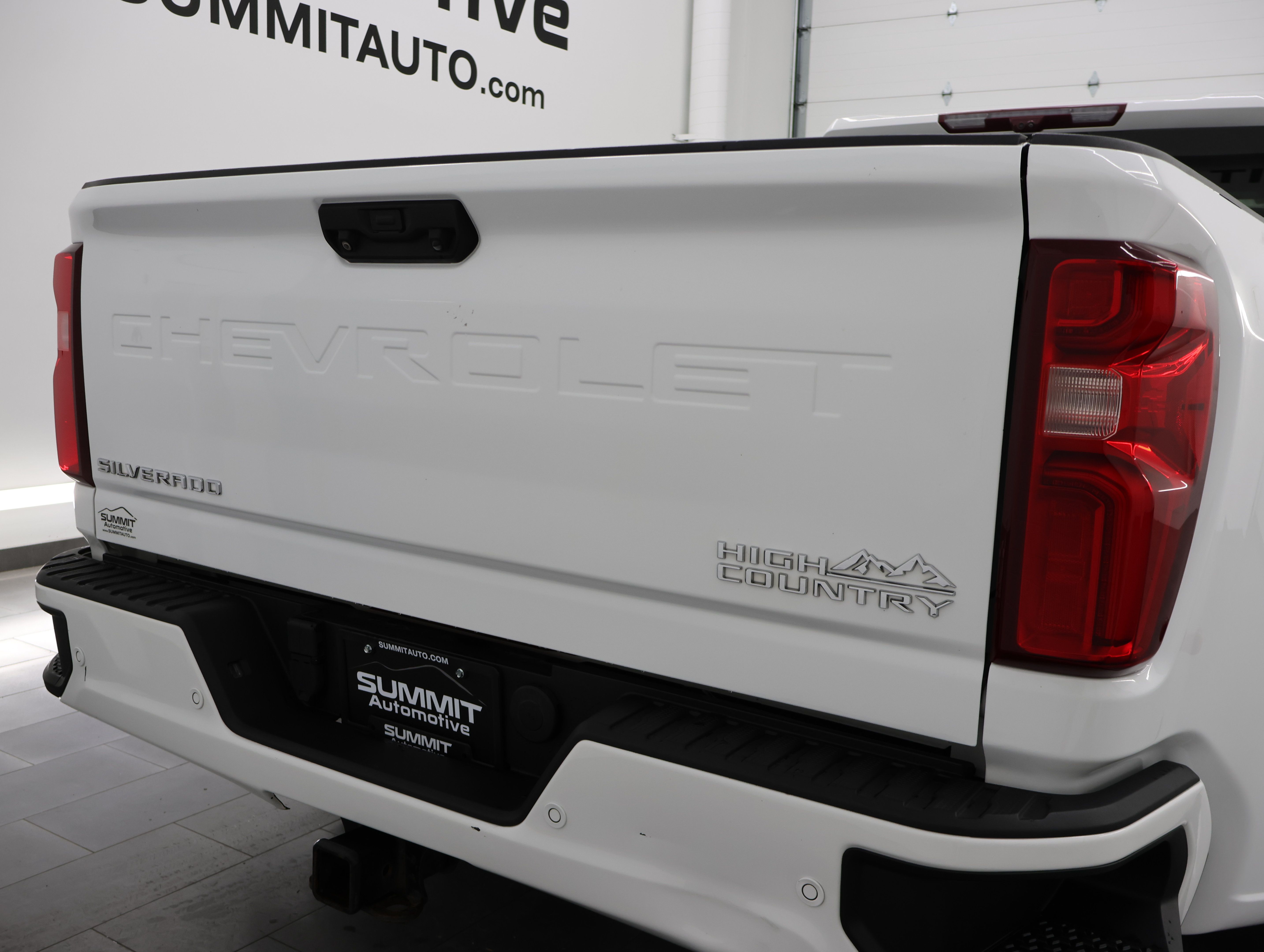 Used 2022 Chevrolet Silverado 3500 High Country w/ Snow Plow Prep/Camper Package AWD/4WD image 34
