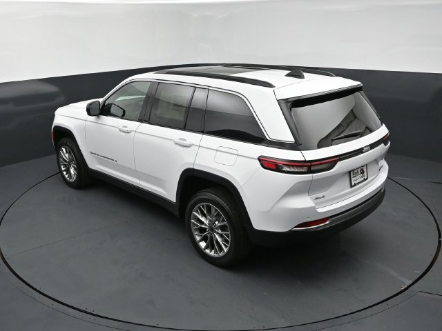 New 2027 Jeep Grand Cherokee Limited AWD/4WD image 16