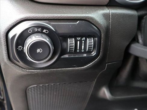 Used 2020 Jeep Wrangler Unlimited Sport AWD/4WD image 12
