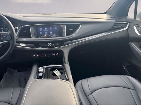 Used 2023 Buick Enclave Essence w/ Sound and Sites Package image 11