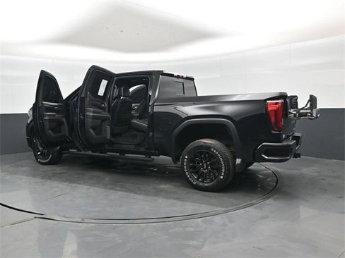 Used 2023 GMC Sierra 1500 AT4X image 52
