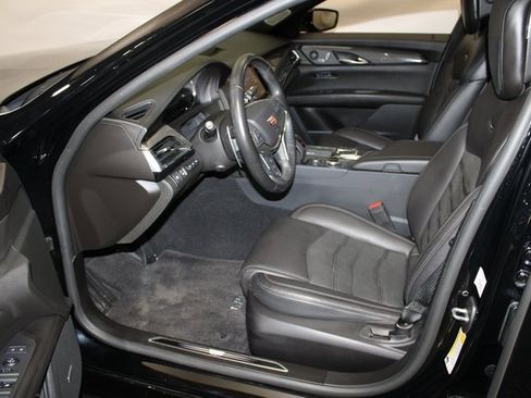 Used 2020 Cadillac CT6 V w/ LPO, Premium Carpet Package image 6