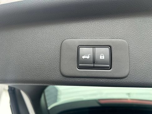 Certified 2025 Nissan Murano SL AWD/4WD image 30