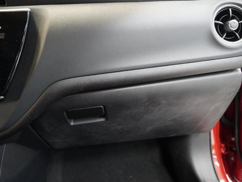 Used 2017 Toyota Corolla LE image 34