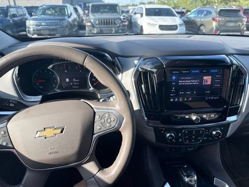 Used 2020 Chevrolet Traverse Premier w/ LPO, Floor Liner Package AWD/4WD image 10