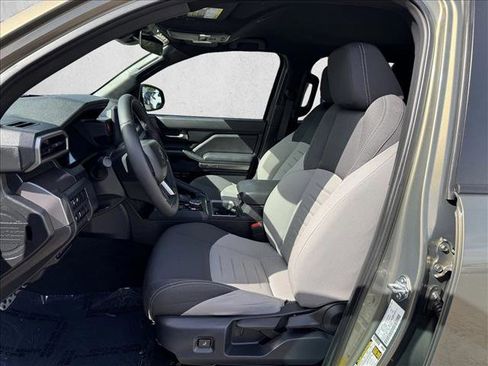 Used 2025 Toyota Tacoma TRD Sport image 10