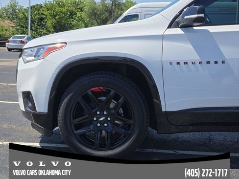 Used 2021 Chevrolet Traverse Premier w/ Redline Edition FWD image 6