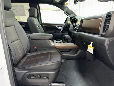 New 2026 Chevrolet Silverado 1500 High Country AWD/4WD image 26