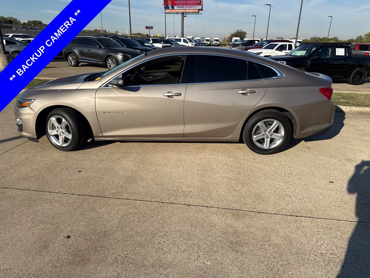 Used 2023 Chevrolet Malibu LT FWD image 3