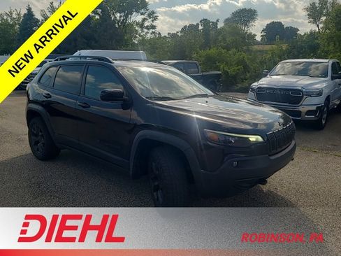 Used 2020 Jeep Cherokee Latitude AWD/4WD image 4
