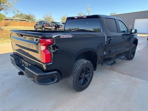 Used 2021 Chevrolet Silverado 1500 LT Trail Boss w/ Bed Protection Package image 8