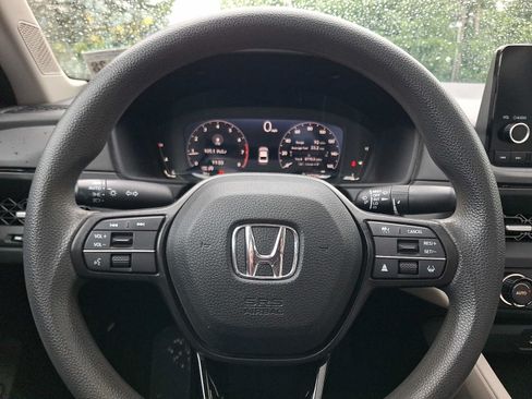 Certified 2023 Honda Accord EX image 19