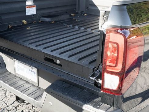 New 2026 Honda Ridgeline Black Edition image 10