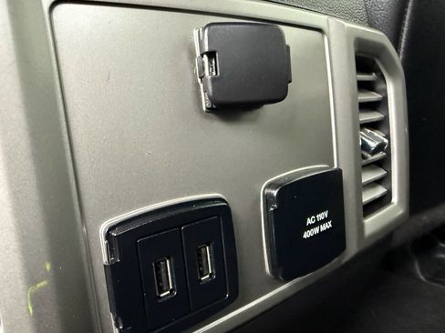 Used 2017 Ford F350 Lariat w/ Lariat Value Package AWD/4WD image 38