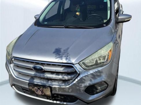 Used 2017 Ford Escape Titanium FWD image 2