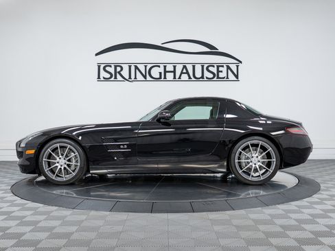 Used 2011 Mercedes-Benz SLS AMG Coupe image 8
