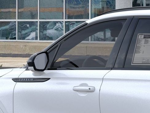 Used 2026 Lincoln Corsair Premiere image 20