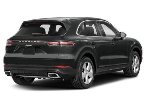 Used 2020 Porsche Cayenne image 2