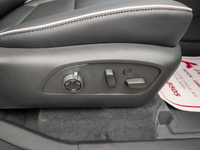 New 2026 Buick Enclave Avenir w/ Super Cruise Package FWD image 11