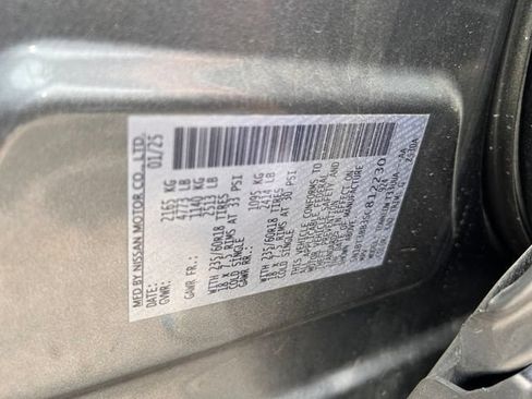 Used 2025 Nissan Rogue SV AWD/4WD image 7