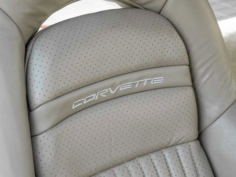 Used 2000 Chevrolet Corvette w/ Memory Pkg image 32