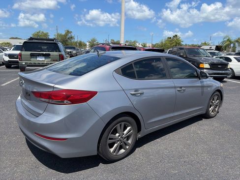 Used 2017 Hyundai Elantra SE FWD image 7