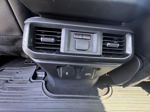 Used 2023 Ford F150 Lariat w/ Equipment Group 502A High AWD/4WD image 15