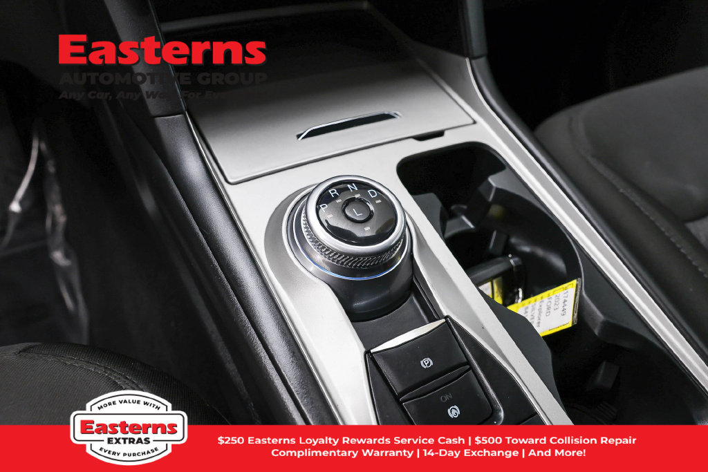 Used 2023 Ford Explorer XLT AWD/4WD image 14