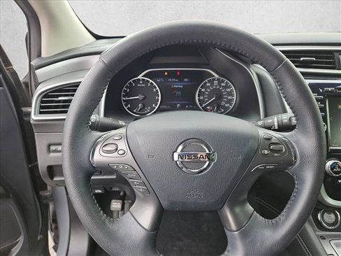 Used 2022 Nissan Murano SV w/ SV Midnight Edition Package image 10