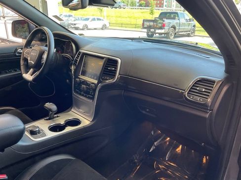 Used 2015 Jeep Grand Cherokee SRT w/ Trailer Tow Group IV AWD/4WD image 19