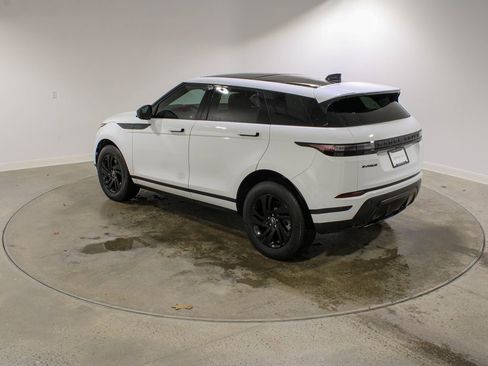 Used 2024 Land Rover Range Rover Evoque S image 3