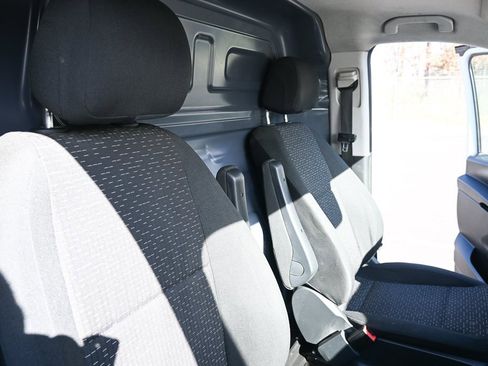 Used 2021 Mercedes-Benz Metris w/ Premium Safety Package image 19