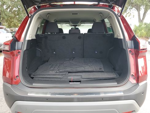 Used 2022 Nissan Rogue SV image 10