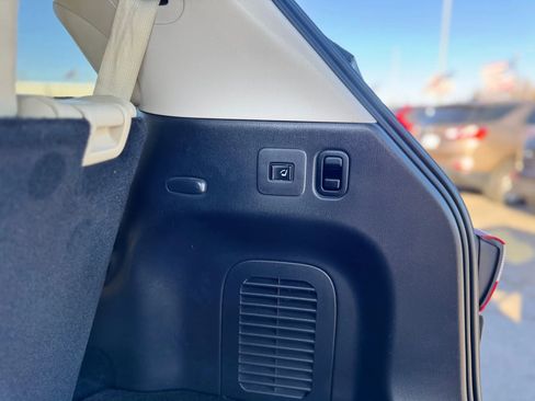 Used 2015 INFINITI QX60 AWD w/ Deluxe Touring Package image 54