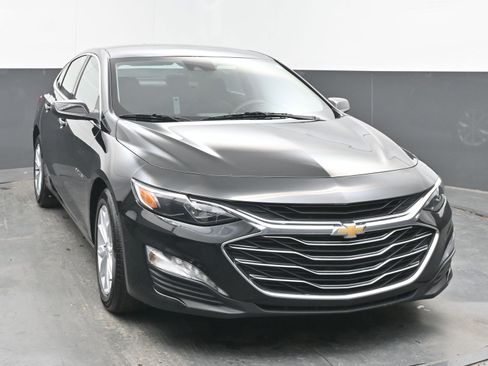 Used 2024 Chevrolet Malibu LT image 3