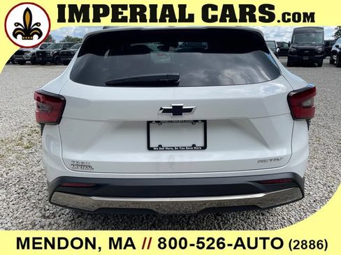 New 2026 Chevrolet Trax ACTIV w/ Sunroof Package FWD image 10
