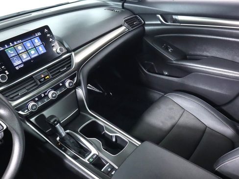 Used 2020 Honda Accord Sport image 32