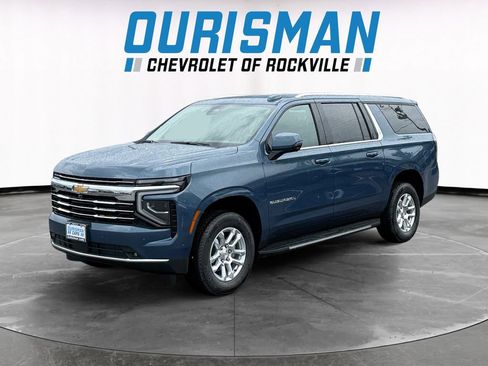 New 2026 Chevrolet Suburban LT w/ Comfort Package AWD/4WD image 2