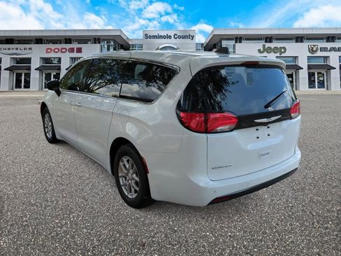 New 2026 Chrysler Voyager LX image 6