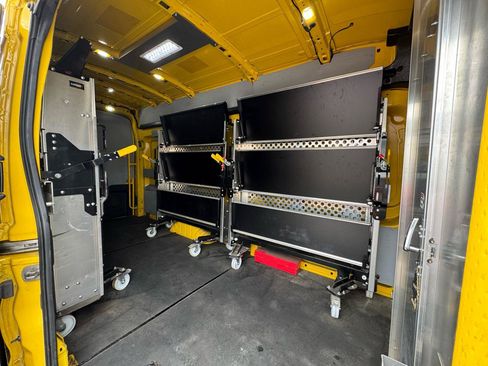 Used 2022 Ford Transit 250 148 High Roof Extended w/ Parcel Delivery Package RWD image 17