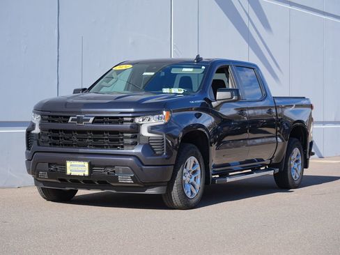 Used 2024 Chevrolet Silverado 1500 RST image 7