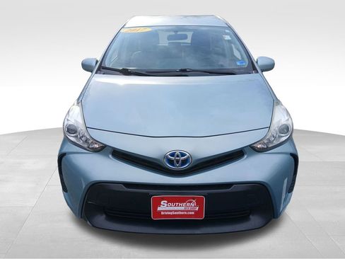 Used 2017 Toyota Prius V Two image 17