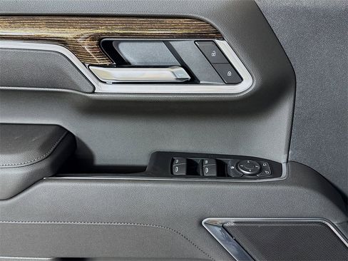 New 2026 GMC Sierra 1500 Elevation image 16