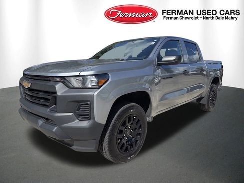 Used 2025 Chevrolet Colorado W/T w/ WT Custom Package image 5