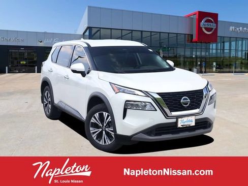 Used 2021 Nissan Rogue SV FWD image 1