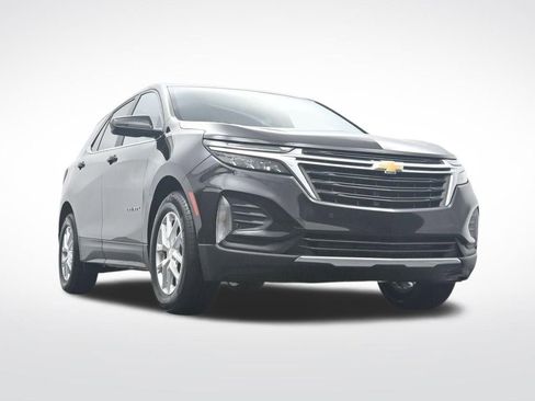 Used 2023 Chevrolet Equinox LT image 32