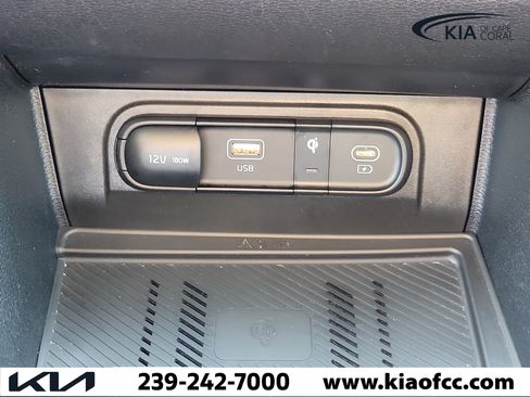 Used 2025 Kia Sportage EX FWD image 27