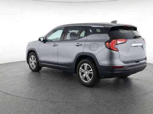 Used 2024 GMC Terrain SLE FWD image 6